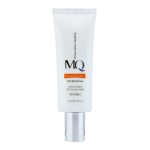 کرم ضدآفتاب بی‌رنگ ام کیو SPF50 مدل INVISIBLE، مناسب پوست‌های چرب، حجم 55 میلی‌لیتر