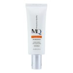 کرم ضدآفتاب بی‌رنگ ام کیو SPF50 مدل INVISIBLE، مناسب پوست‌های چرب، حجم 55 میلی‌لیتر