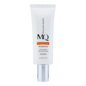 کرم ضدآفتاب بی‌رنگ ام کیو SPF50 مدل INVISIBLE، مناسب پوست‌های چرب، حجم 55 میلی‌لیتر
